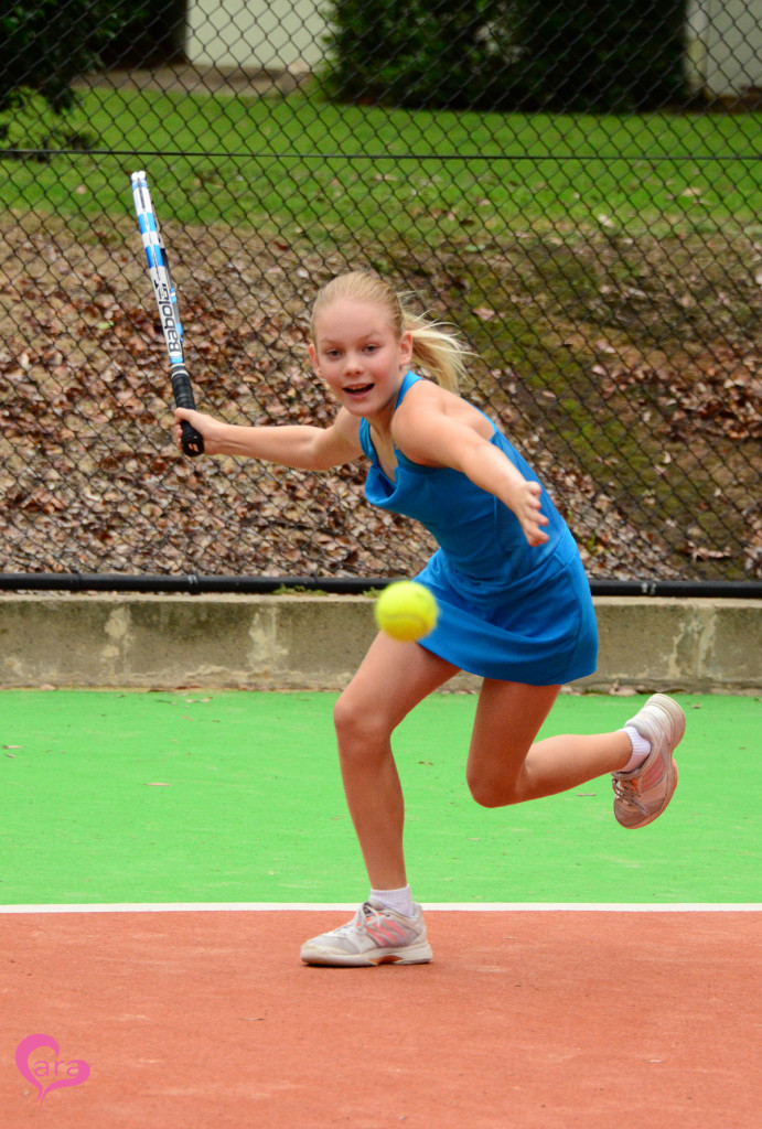 Cara - Forehand